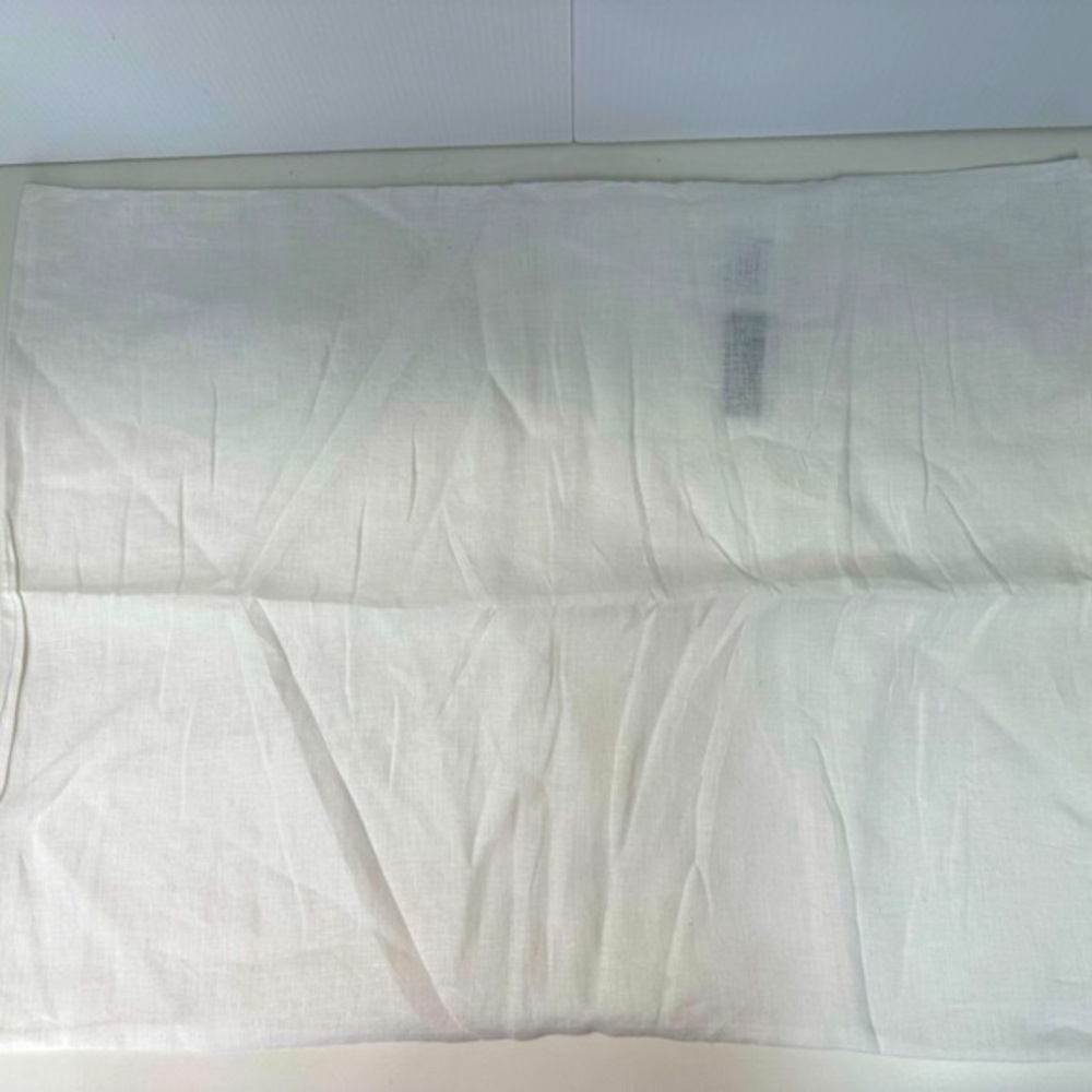 HALLMART COLLECTABLES 2 Standard Sham Linen White Pillow Cases 26W by 20L - Picture 5 of 7